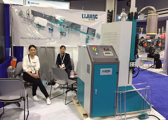 La machine de remplissage déshydratante peut automatiquement réaliser des actions des trous de perçage automatiquement dans les cadres d'entretoise