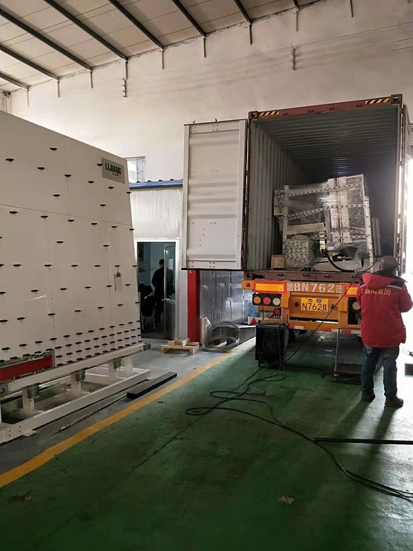 Découpeuse d'entretoise de puissance élevée, machine en verre isolante, machine à cintrer 0.55kw de voyage d'entretoise