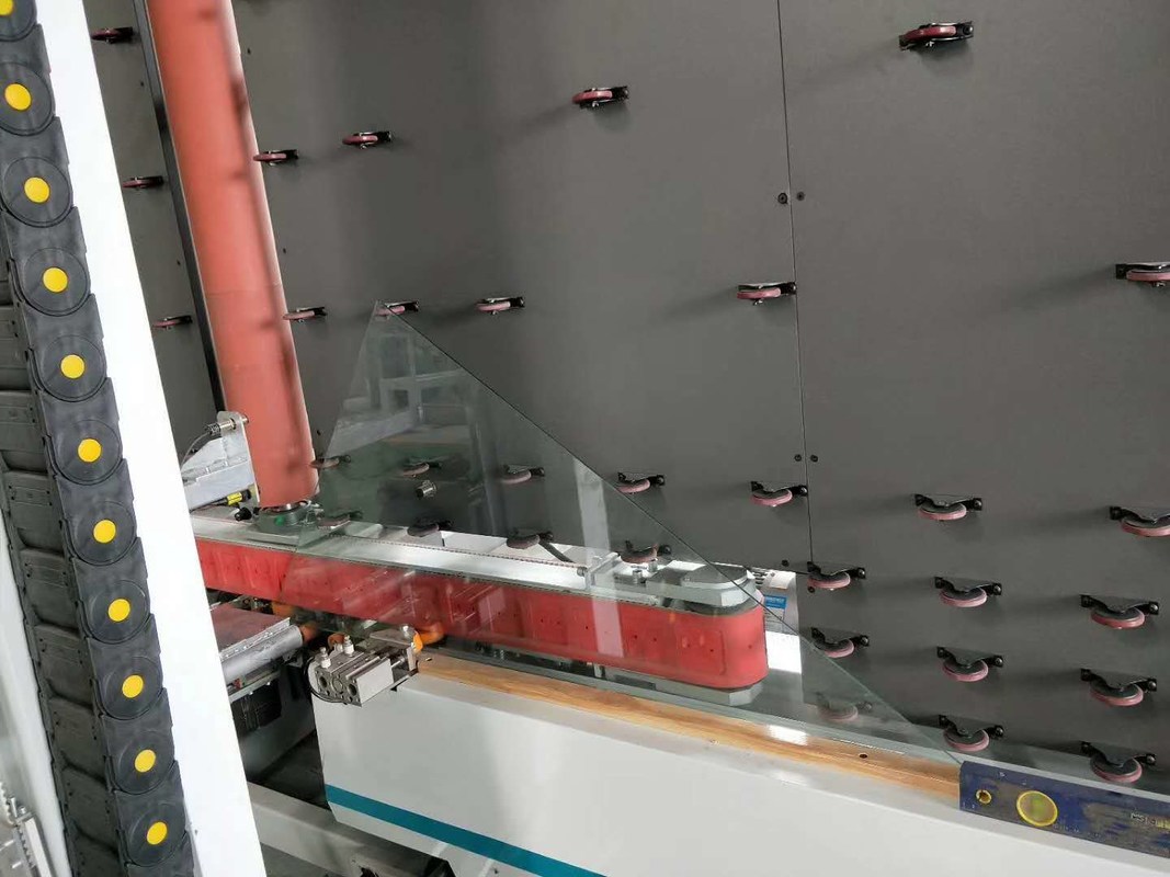 Basse machine affûteuse automatique de film en verre d'E pour la suppression du bas film d'E