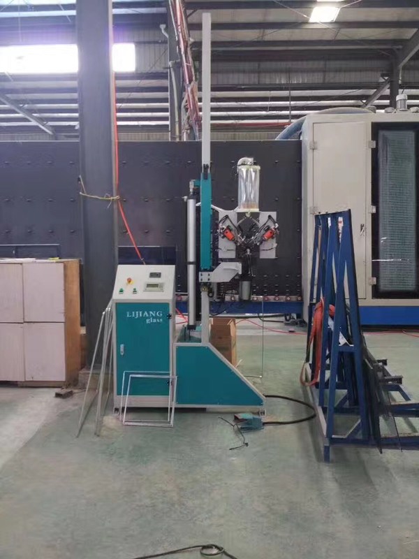 La machine de remplissage déshydratante réalisent automatiquement des actions des trous de perçage automatiquement dans les cadres d'entretoise