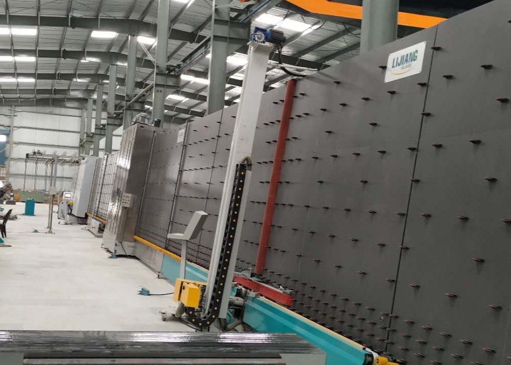 2500mm double machine de scellage composante automatique de robot pour traitement en verre isolant en verre en verre creux le double