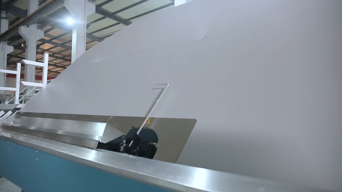 Coupe en aluminium et dispositif en verre isolant de recourbement IG Proc de barre de cadre d'entretoise de machine d'équipement de machine en aluminium de barre