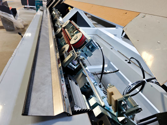Équipement de recourbement de traitement en verre en verre en aluminium d'entretoise de machine à cintrer d'entretoise
