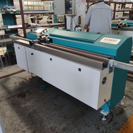 Machine butylique en verre isolante à grande vitesse de cachetage pour les machines en verre de production